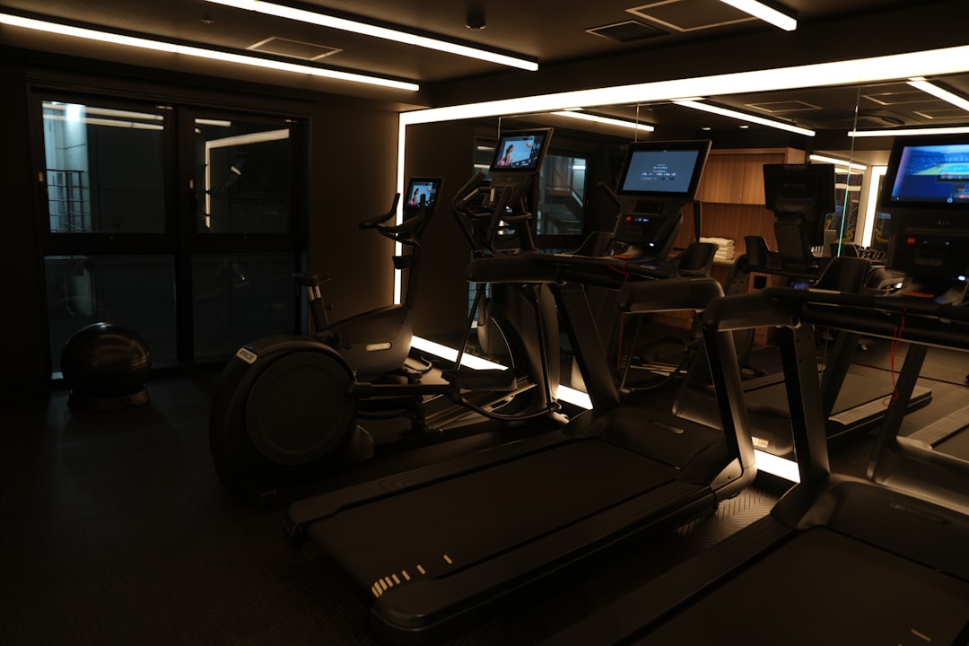 The Treadmill Pyramid Workout: Build Up, Break Down